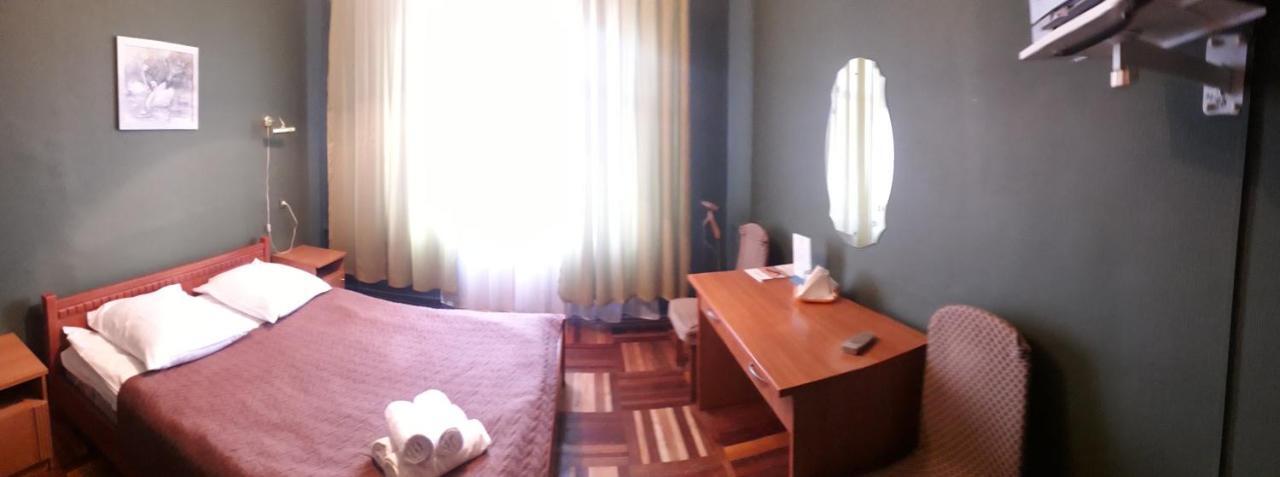 Kolos Hotel Obolon キエフ エクステリア 写真