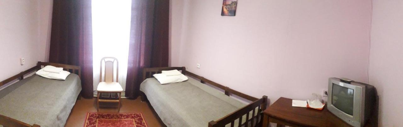 Kolos Hotel Obolon キエフ エクステリア 写真