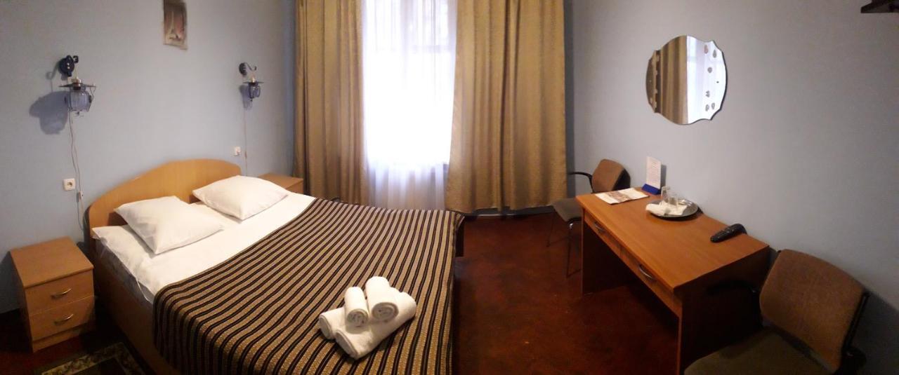 Kolos Hotel Obolon キエフ エクステリア 写真
